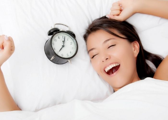 Cách tăng cường trí nhớ, Luyện tập tăng cường trí nhớ, nên ngủ đủ 7-8 tiếng một ngày 